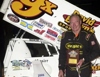 Gary Wright made a late move to win the Gulf South season opener