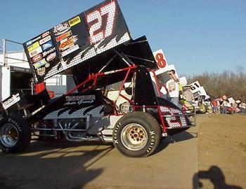 Pit area at Tulsa was crowded