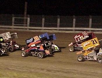 Heat race lines up