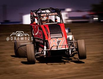 2022 season action for Gunnar in the CB Industries No. 87 at Lil Texas Motor Speedway on September 22, 2022.