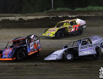 Peoria Speedway (Peoria, IL) – Midwest Auto Racing Series (MARS) Modified Championship – Garry Swibold Memorial – April 26, 2025. (Josh James Artwork photo)