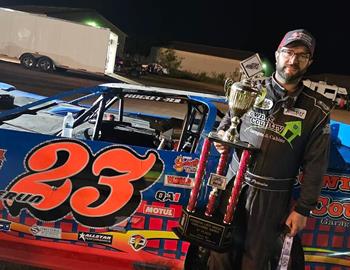 Kyle Peterlin picked up the $3,000 Structural Buildings WISSOTA Challenge Series Labor Day Shootout win at Hibbing Raceway on August 31 