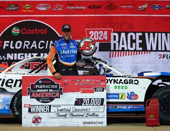 Jonathan Davenport dominated the Castrol FloRacing Night in America presented by Kubota event at Eldora Speedway on Sept. 4 for his first win of the year. (Josh James Artwork image)