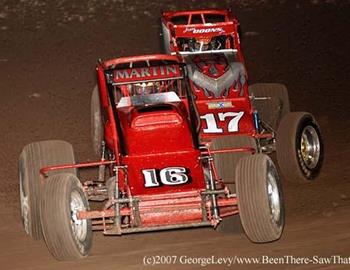 Mike Martin (16) and Jerry Coons, Jr. (17az)