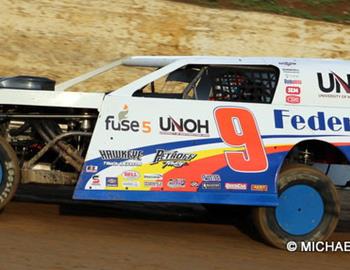 Ken Schrader Racing in action in his Federated Auto Parts #9 Modified