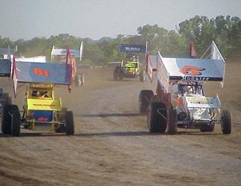 Comin at ya its a pack of sprint cars...