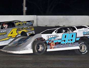 Jesse Sobbing powered his XR1 Rocket Chassis to the $4,000 victory in The Awakening Part II at Shelby County Speedway (Harlan, Iowa) on April 7-8 with the Malvern Bank Series. (Barry Johnson image)