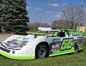 Travis unveils his wrap for the 2025 season.