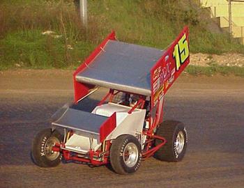 Sam Hafertepe, Jr., started the feature from the pole