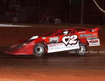 Tanner Mullens competes at Red Dirt Raceway (Meeker, OK)  on October 7, 2023. (Mike Howard Photos)