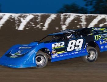 Mike Spatola collected $5,000 for his Friday night Mid America Racing Series (MARS) Super Late Model victory at Kankakee (Ill.) County Speedway. (Chris Johnston image)