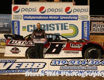 Sean Johnson won the IMCA Late Model feature at Independence (Iowa) Motor Speedway on Thursday, May 27.