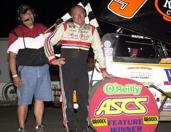 Gary Wright in victory lane