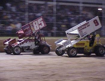 Wright & Bell on the front row of the feature