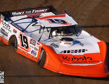 (2025 Racing Season Photo)