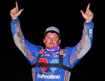 Brandon Sheppard clinched the 2021 World of Outlaws (WoO) Morton Buildings Late Model Series Championship over the weekend. It marks his third-straight WoO title and four overall. (Jacy Norgaard image)