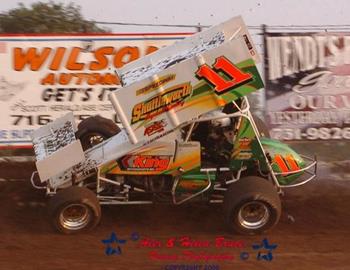 Robbie Shuttleworth made his first Sprint Car start at New Yorks Ransomville Speedway.