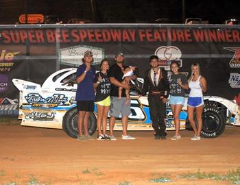 Parker Cloud wins at Super Bee Speedway on August 3