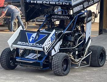 JR Henson in the pits at Doe Run Raceway (Doe Run, MO) on September 8, 2023.