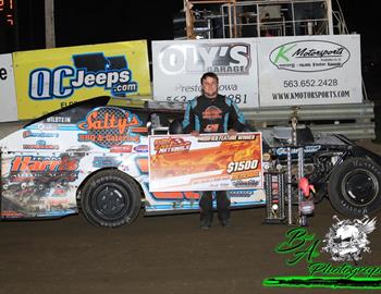 Dylan won the Iowa Dirt Nationals finale at Maquoketa (Iowa) Speedway on Saturday, Oct. 21.