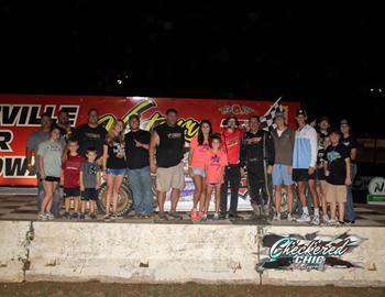 Jeff swept the IMCA Modified action at Batesville Motor Speedway on August 19-20.