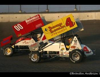 Larry Pinegar II (00) and Lee Grosz (4J)