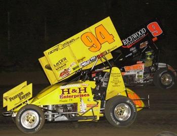 Wayne Johnson (94) and Gary Wright (9)