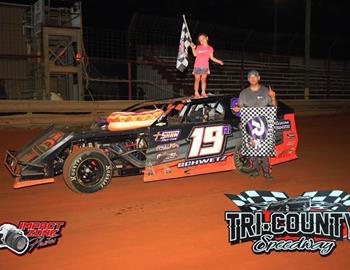 Randall Schwetz wins at Tri-County Speedway on June 15
