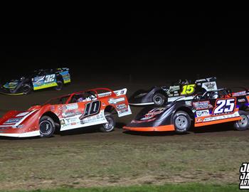 Cedar County Raceway (Tipton, IA) – Midwest Auto Racing Series (MARS) Late Model Championship – Hawkeye Land 40 – April 17, 2025. (Josh James Artwork photo)