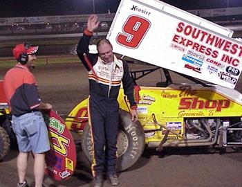 Wright salutes the crowd after his victory