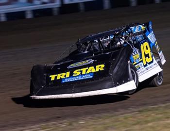 Ryan Gustin stormed to the World of Outlaws (WoO) Case Late Model Series win at River Cities Speedway (Grand Forks, N.D.) on Friday, June 30. (HighSideRaceShots.com image)