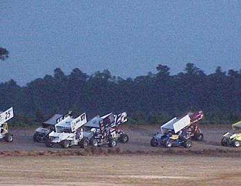 Heat race lines up 