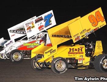 Wayne Johnson (94) and Kevin Ramey (7m) at Devils Bowl Speedway