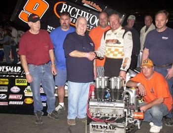 Gary Wright with the Wesmar crew after winning the ASCS/Wesmar Challenge