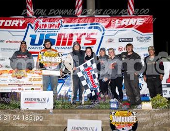 Caden Neisius won the USRA - United States Racing Association B-Mod event at Deer Creek Speedway during the finale of the Fall Jamboree on September 1