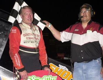 Gary Wright completes the weekend sweep