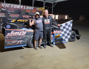 Mike Knight picked up his second win of the weekend on Sunday, July 23 at Eriez Speedway (Erie, Pa.) in the annual Dick Litz Memorial.