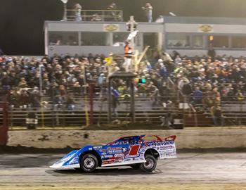 Hudson ONeal snared the $5,000 Lucas Oil Late Model Dirt Series (LOLMDS) victory at East Bay Raceway Park (Gibsonton, Fla.) on Feb. 6, 2024. (Heath Lawson image)