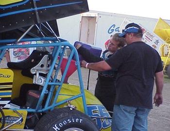 Dustin Lindquist tops off the tank prior to the feature