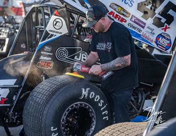Taylor Courtney grinds a tire on the 45x