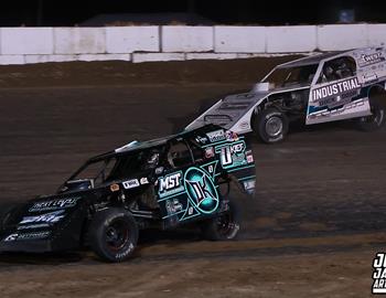 Quincy Raceways (Quincy, IL) – Midwest Auto Racing Series (MARS) Modified Championship – May 16, 2025. (Josh James Artwork photo)