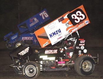 Jon Corbin (33) and Jesse Hockett (75)