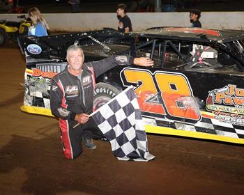 Gerald Davis wins at Winchester VA Speedway on September 14