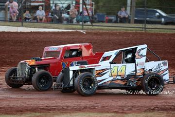 2xtreme Monster Trucks Show Starts Lake Ozark Speedway 2023 Season April 15  - Sprint Car Racing News and Press Releases