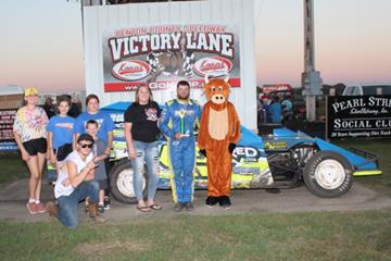 Stewart scores first Benton County Speedway victory