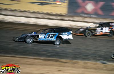 Jake Gallardo picks up sixth victory of 2025 at Vado Speedway Park