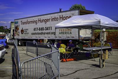 Ozarks Food Harvest Food Drive Night set for Saturday at Lucas Oi