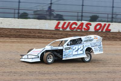Lucas Oil Speedway Spotlight: Hodges makes fast transition back t