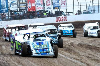 Moms admitted free on Saturday as Heartland Modified Tour visits