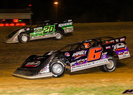 Clay Harris races into Jackson 100 during Lucas Dirt's penultimate weekend